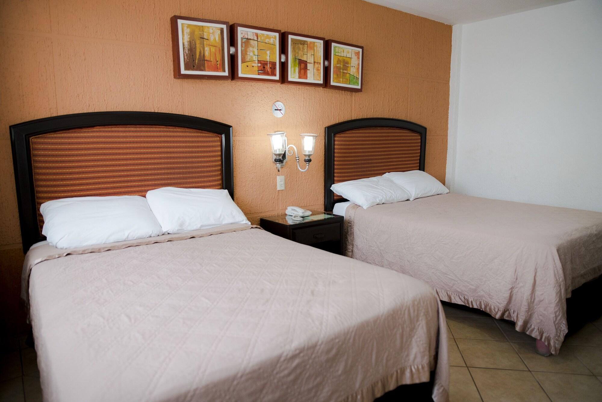 Hotel Eh Ejecutivo Urban à Tepic Extérieur photo